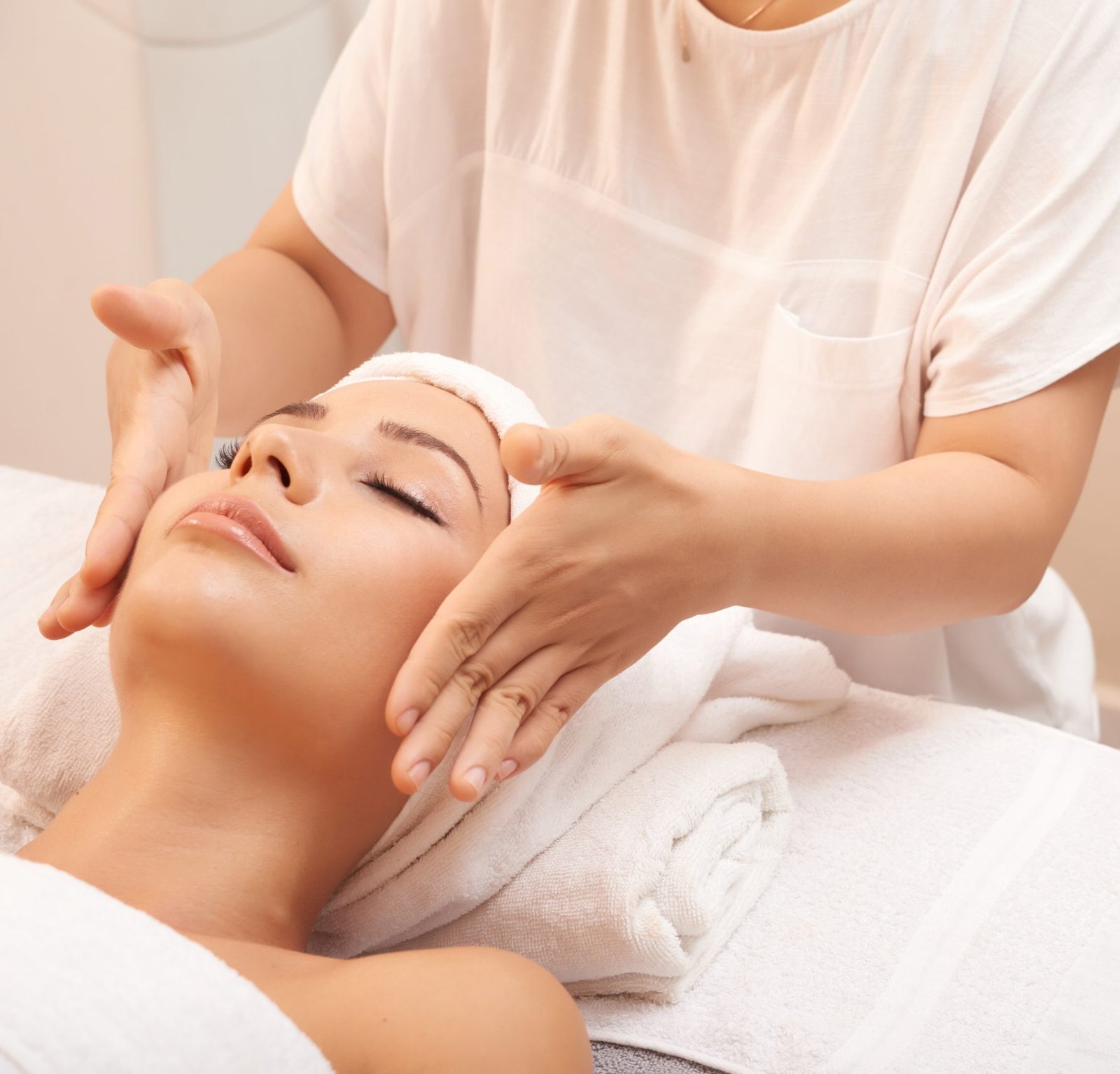 Cuidado corporal em ambiente de estética avançada